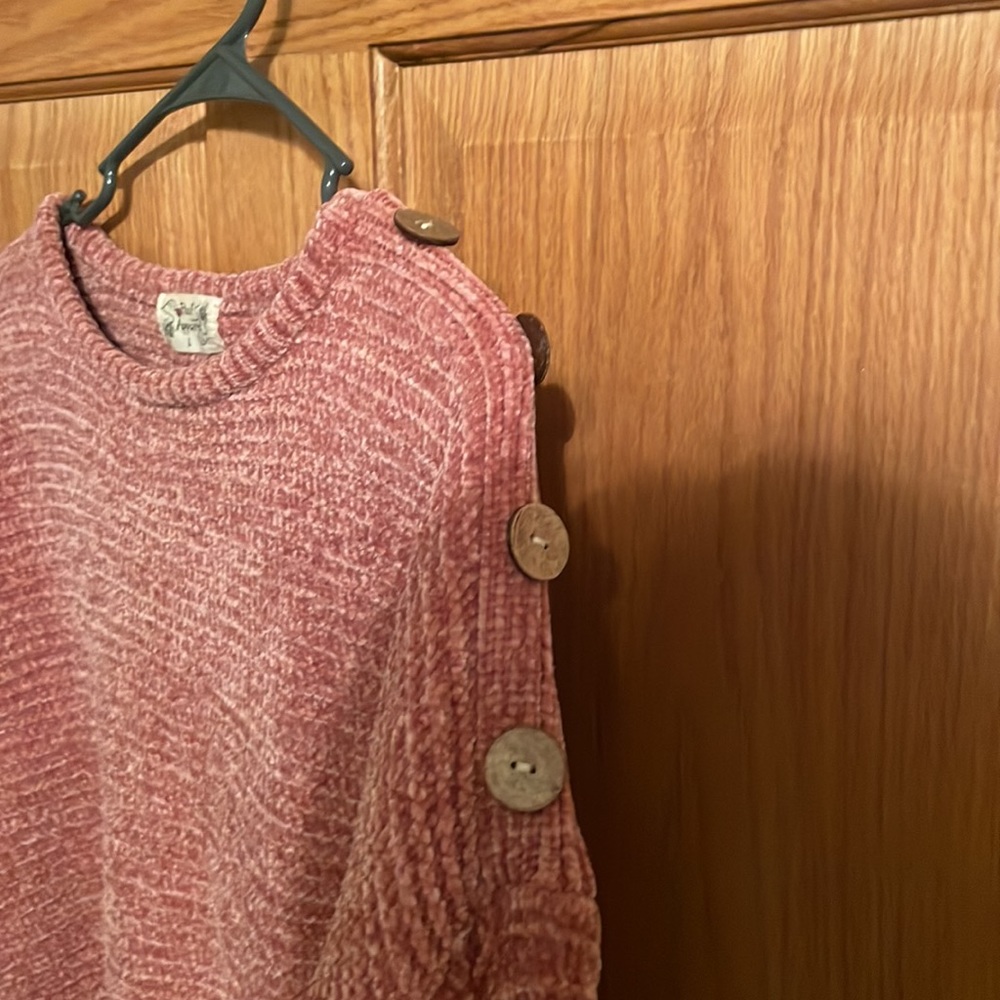 Sweater - Picture 3 of 4